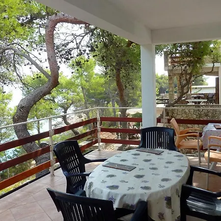 Apartment Apartments By The Sea Mudri Dolac, Hvar - 595 Vrbanj